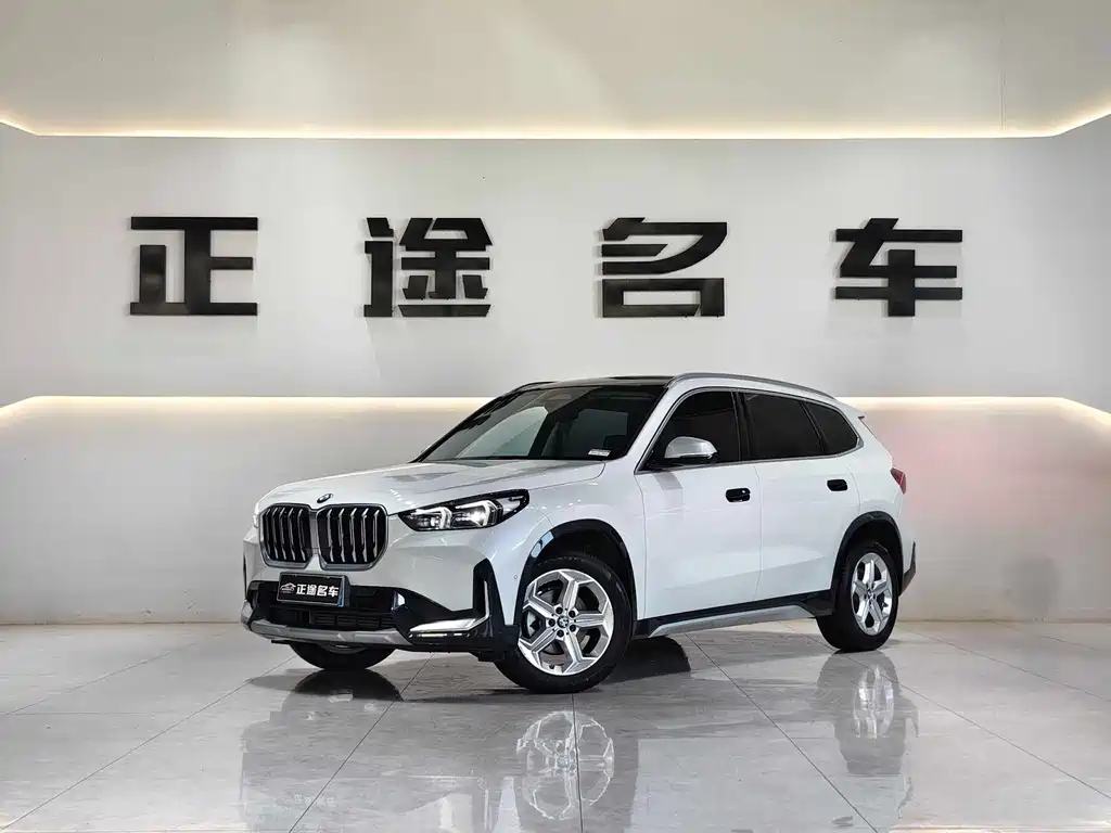 BMW X1 2024 — фото 1