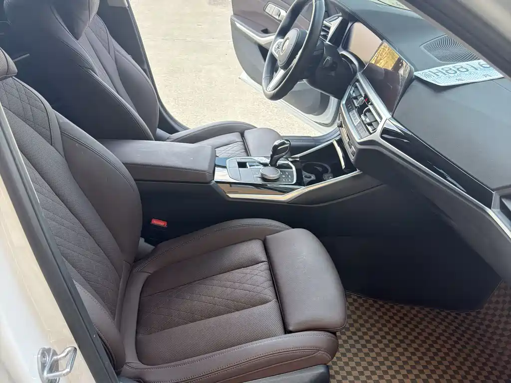 BMW 3 Series 2022 — фото 10