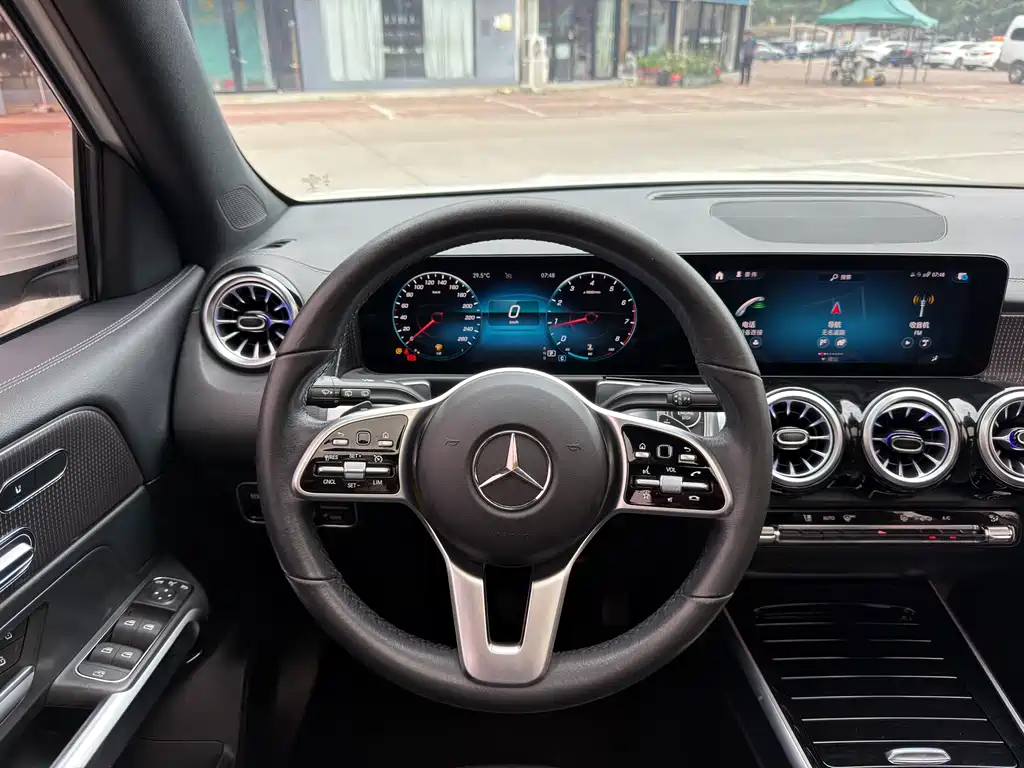 Mercedes-Benz GLB 2022 — фото 11