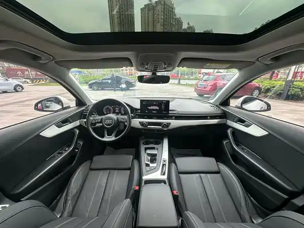 Audi A4L 2020