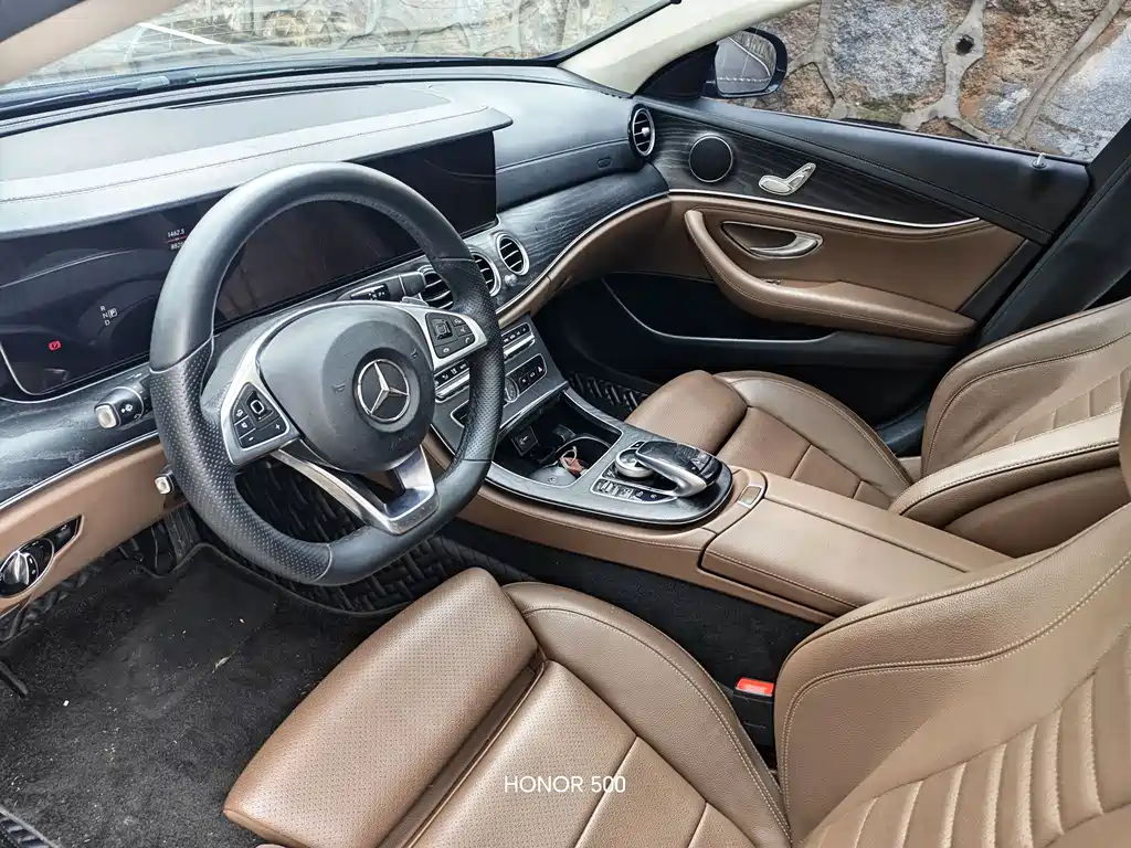 Mercedes-Benz E-Class 2018 — фото 12