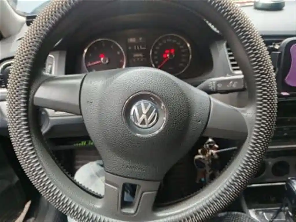 Volkswagen Lavida 2015 — фото 13