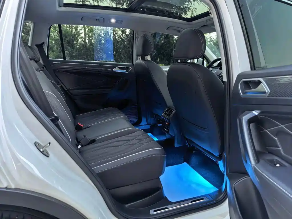 Volkswagen Tiguan L 2022 — фото 13