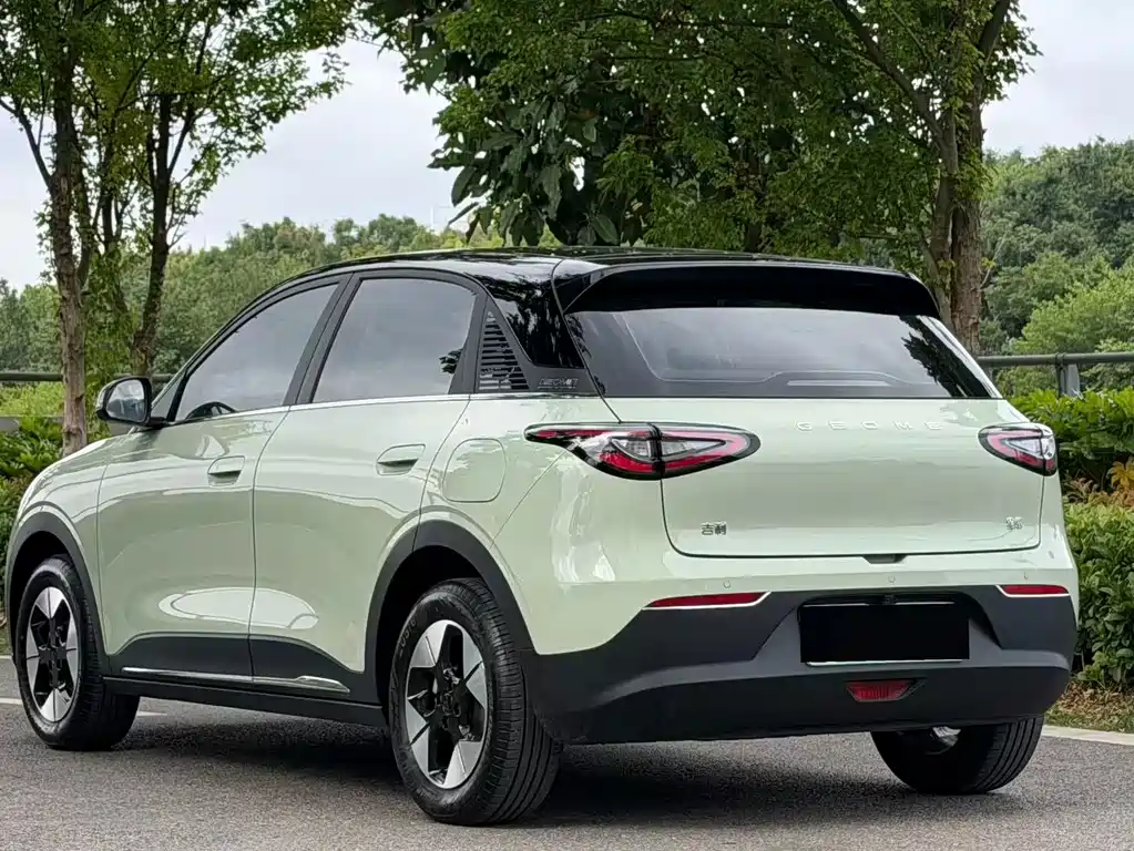Geely Galaxy Starwish 2024 — фото 9