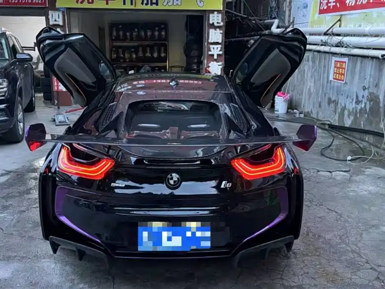 BMW i8 2017 — фото 7