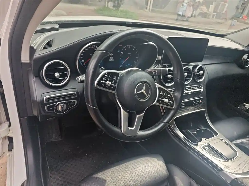 Mercedes-Benz C-Class 2019 — фото 11