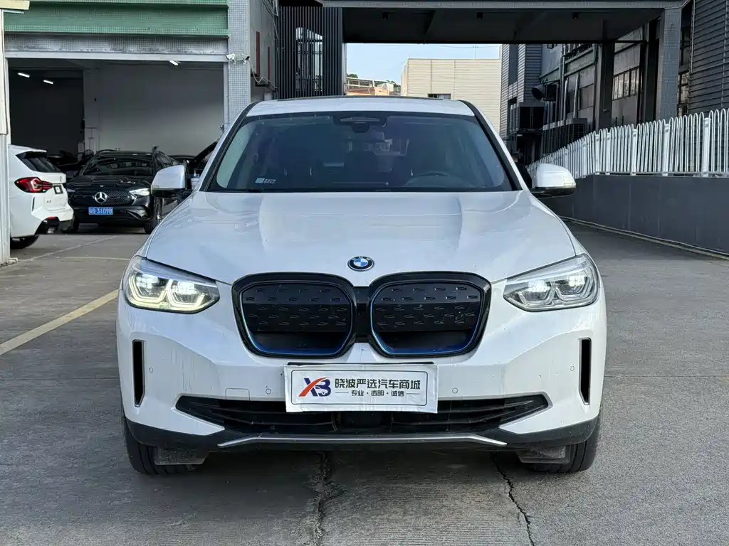 BMW iX3 2021 — фото 2