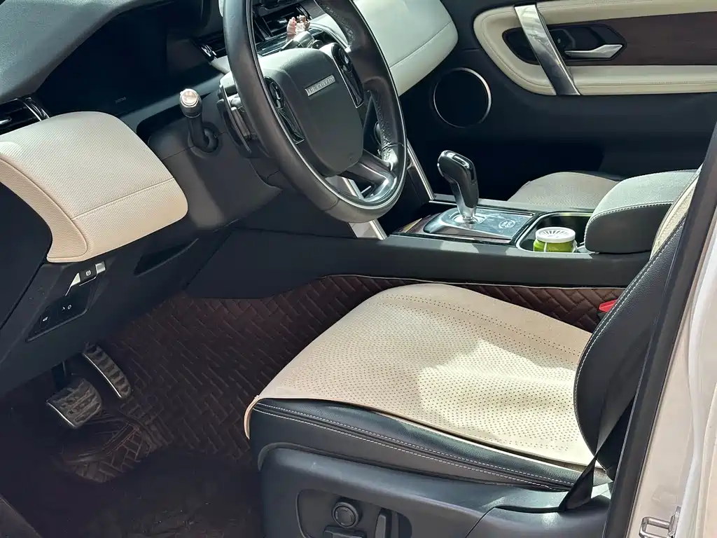 Land Rover Discovery Sport 2021