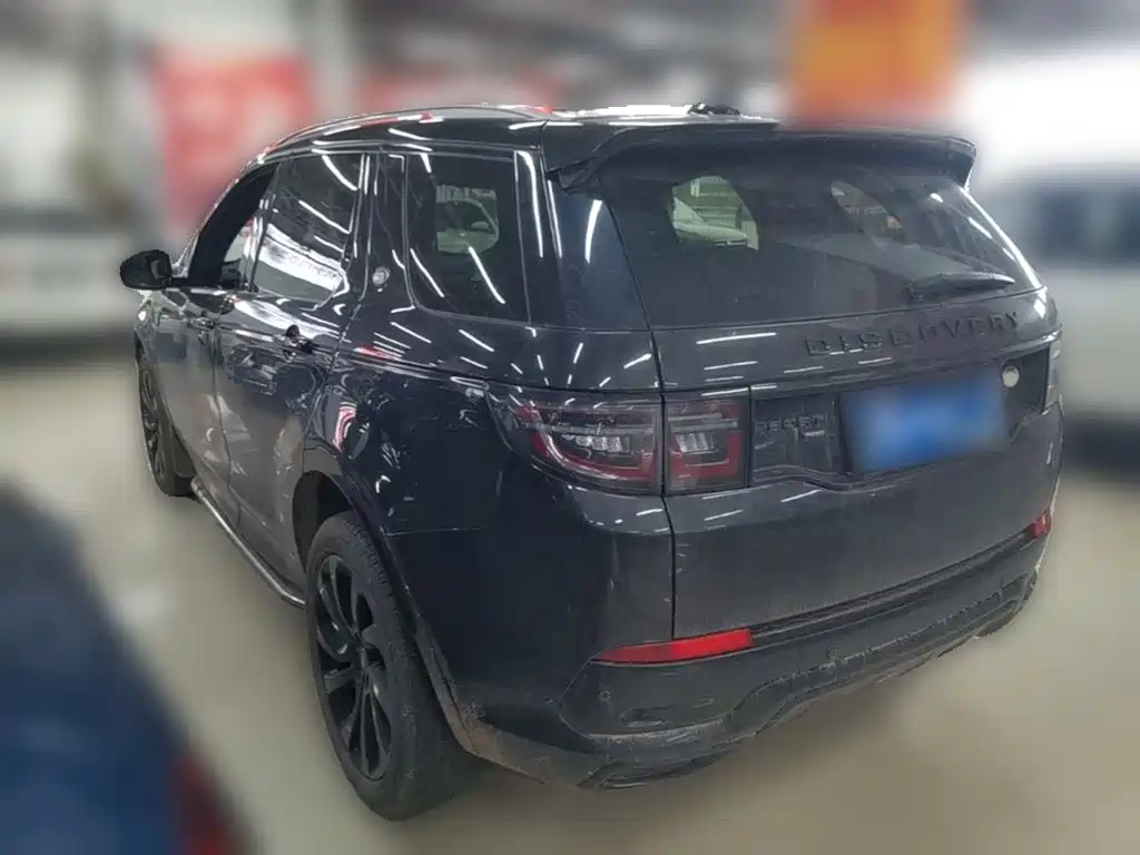 Land Rover Discovery Sport 2023 — фото 9