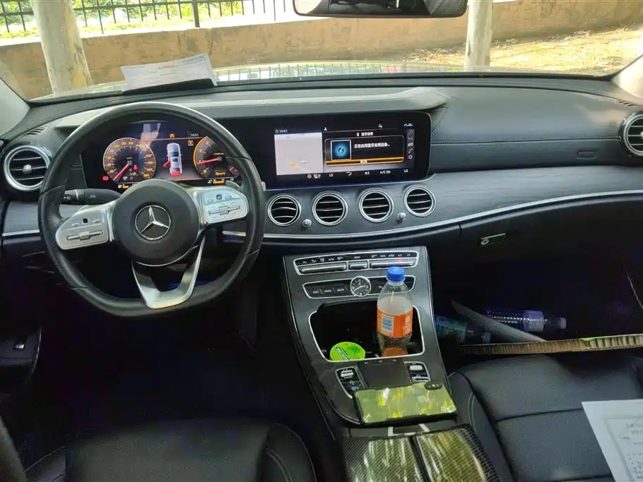 Mercedes-Benz E-Class 2019 — фото 12