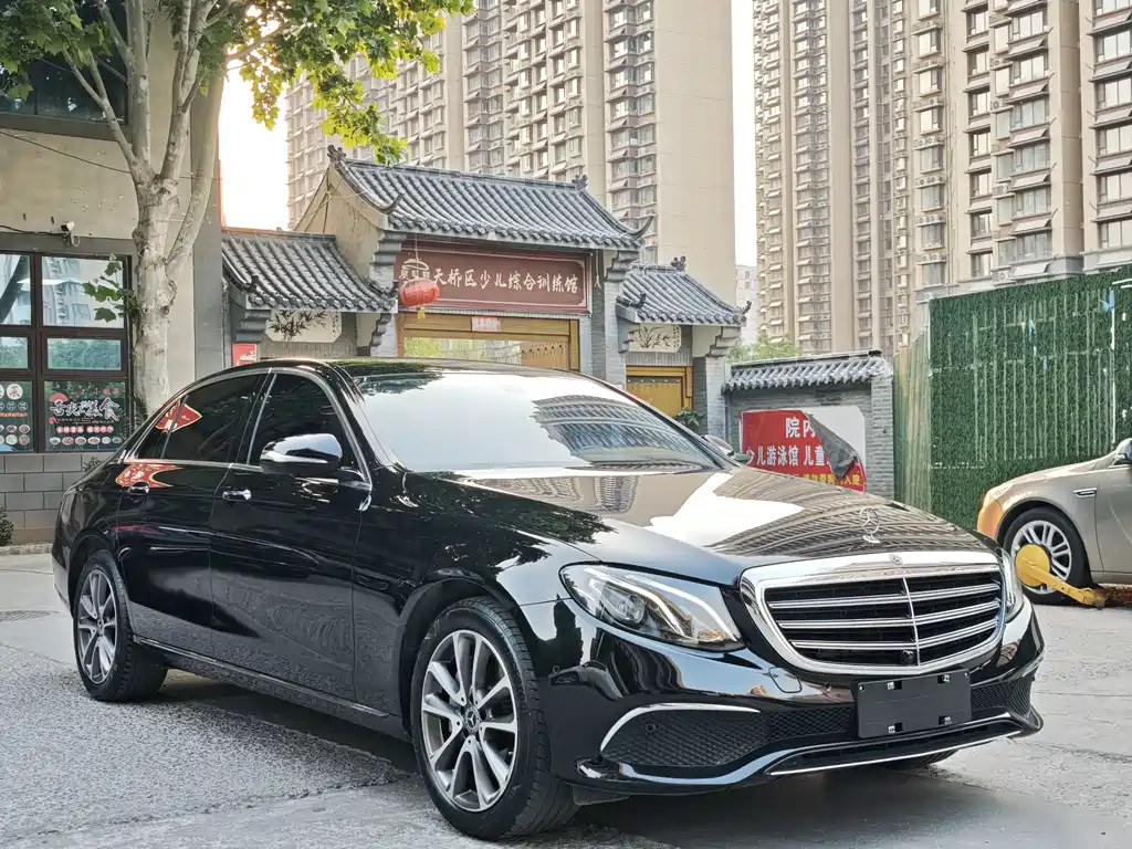 Mercedes-Benz E-Class 2019 — фото 3