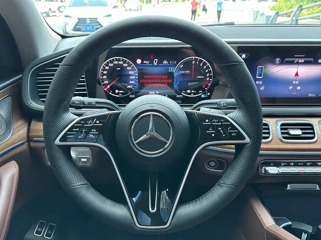 Mercedes-Benz GLE New Energy 2024 — фото 12