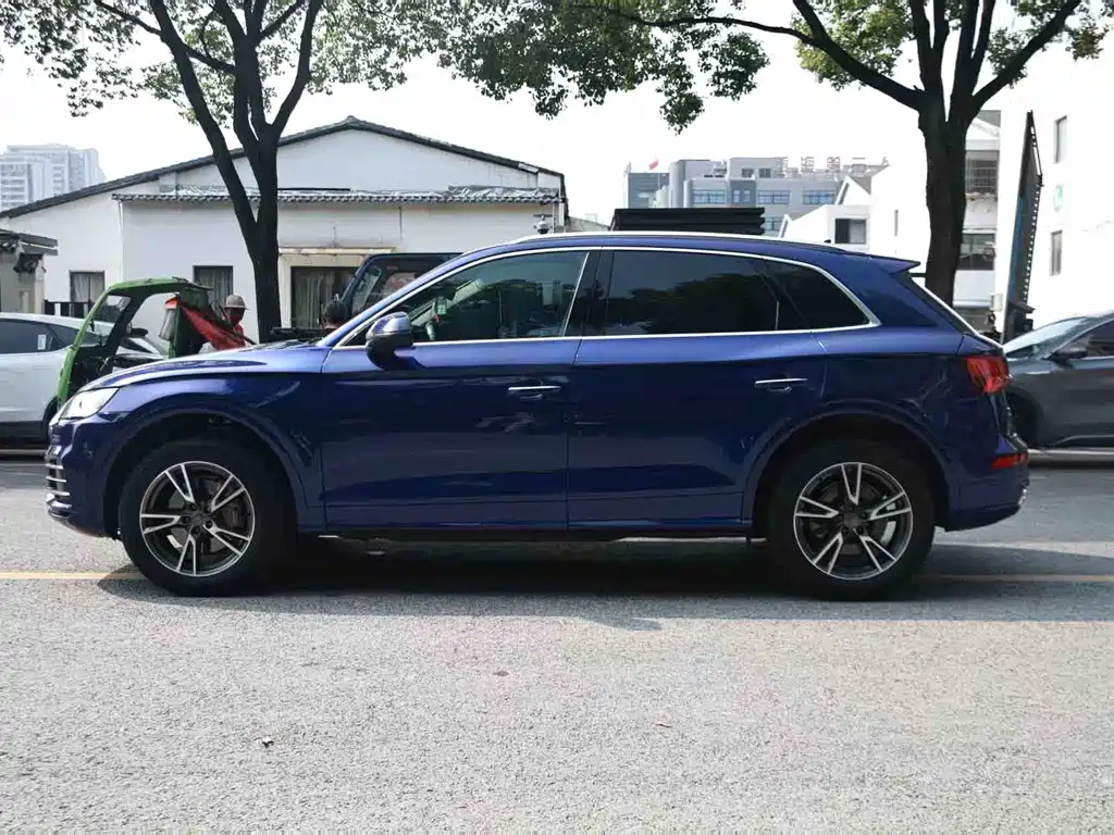 Audi Q5L 2018 — фото 4
