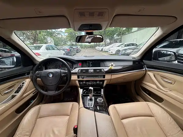 BMW 5 Series 2012