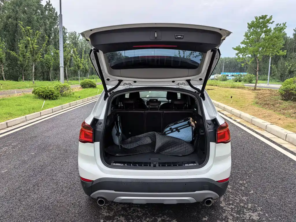 BMW X1 2018 — фото 18