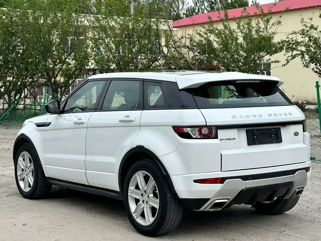 Land Rover Evoque 2015 — фото 7