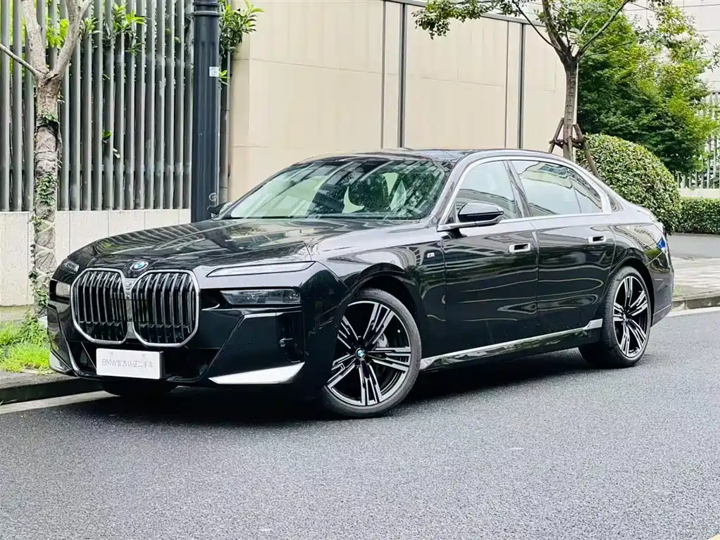 BMW 7 Series 2025