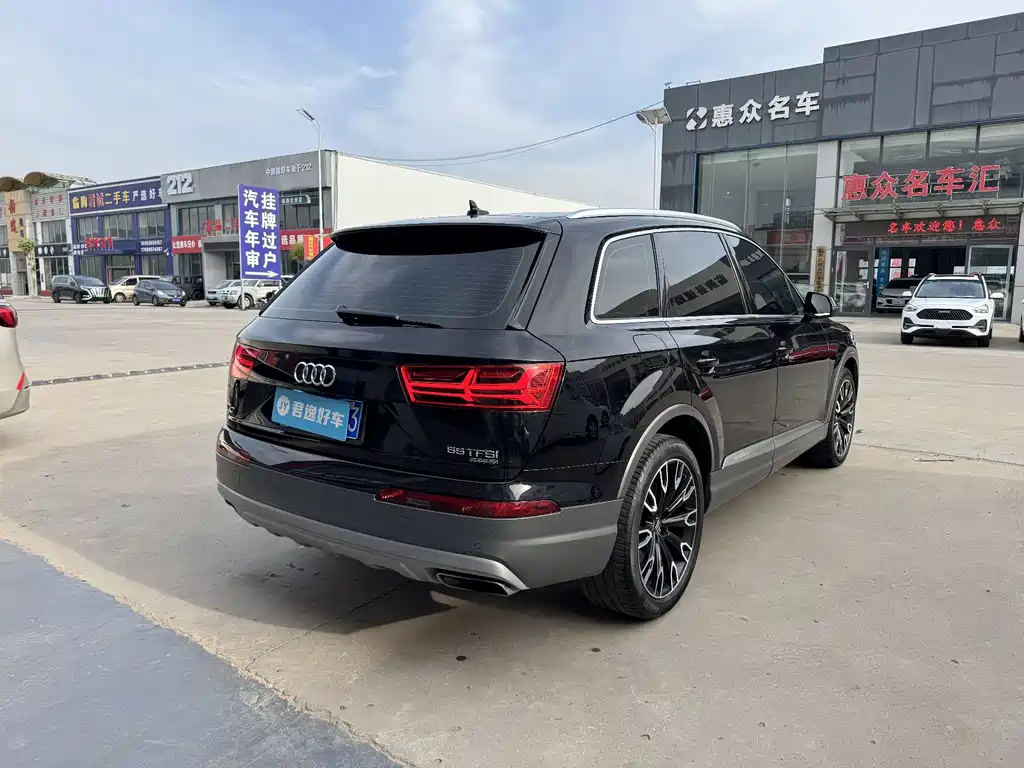 Audi Q7 2018 — фото 6