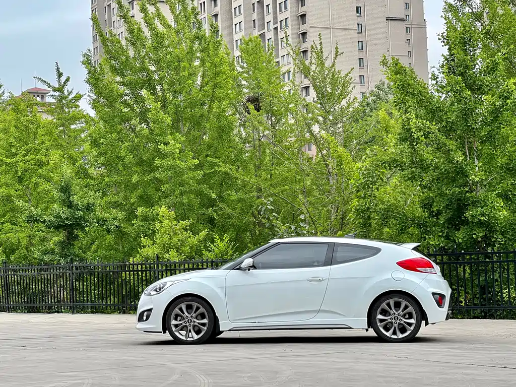 Hyundai Veloster 2015 — фото 5
