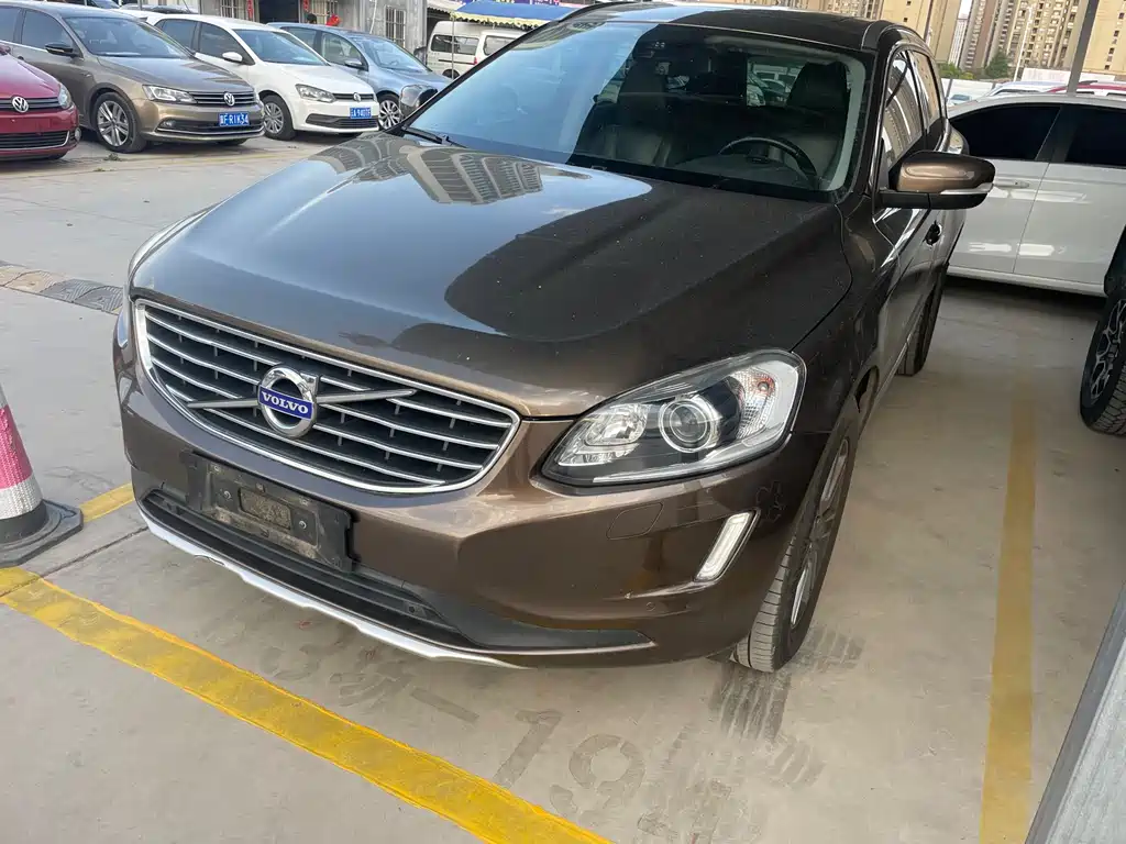 Volvo XC60 2017 — фото 2