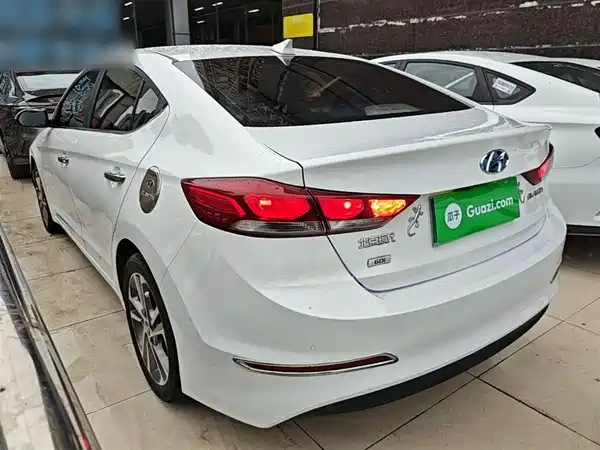 Hyundai Celesta 2016
