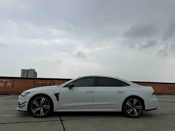 Audi A7L 2022