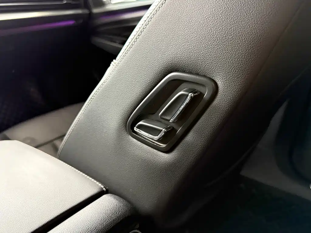 Volkswagen Passat 2023 — фото 11