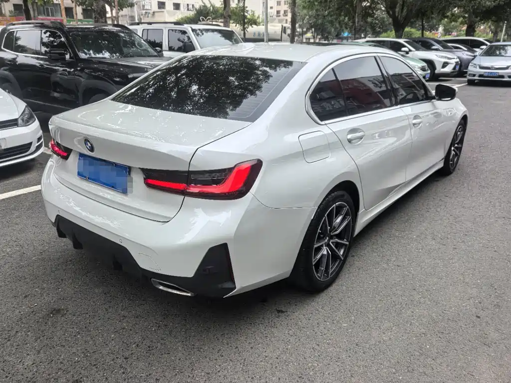BMW 3 Series 2023