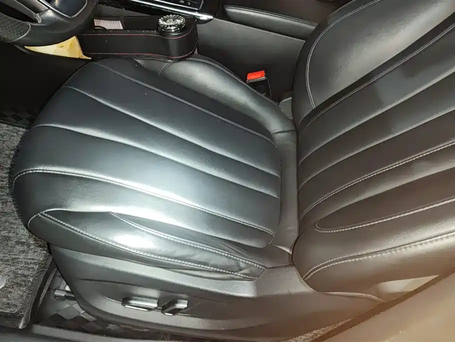 Roewe RX5 eMAX 2021 — фото 9