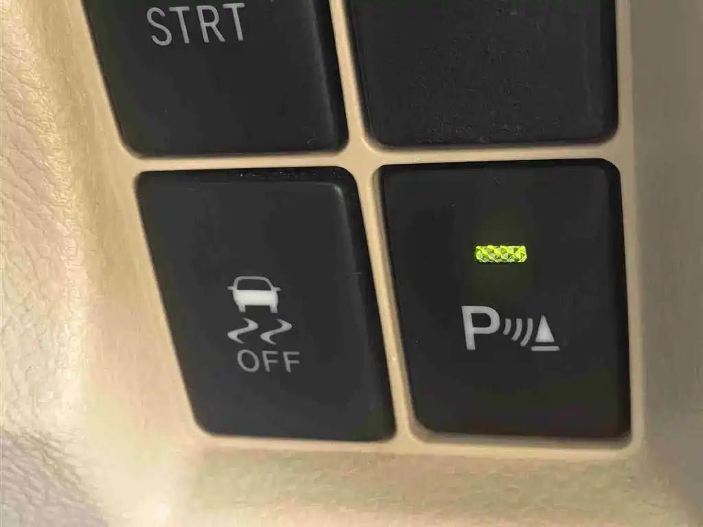 Toyota Prado 2015 — фото 16