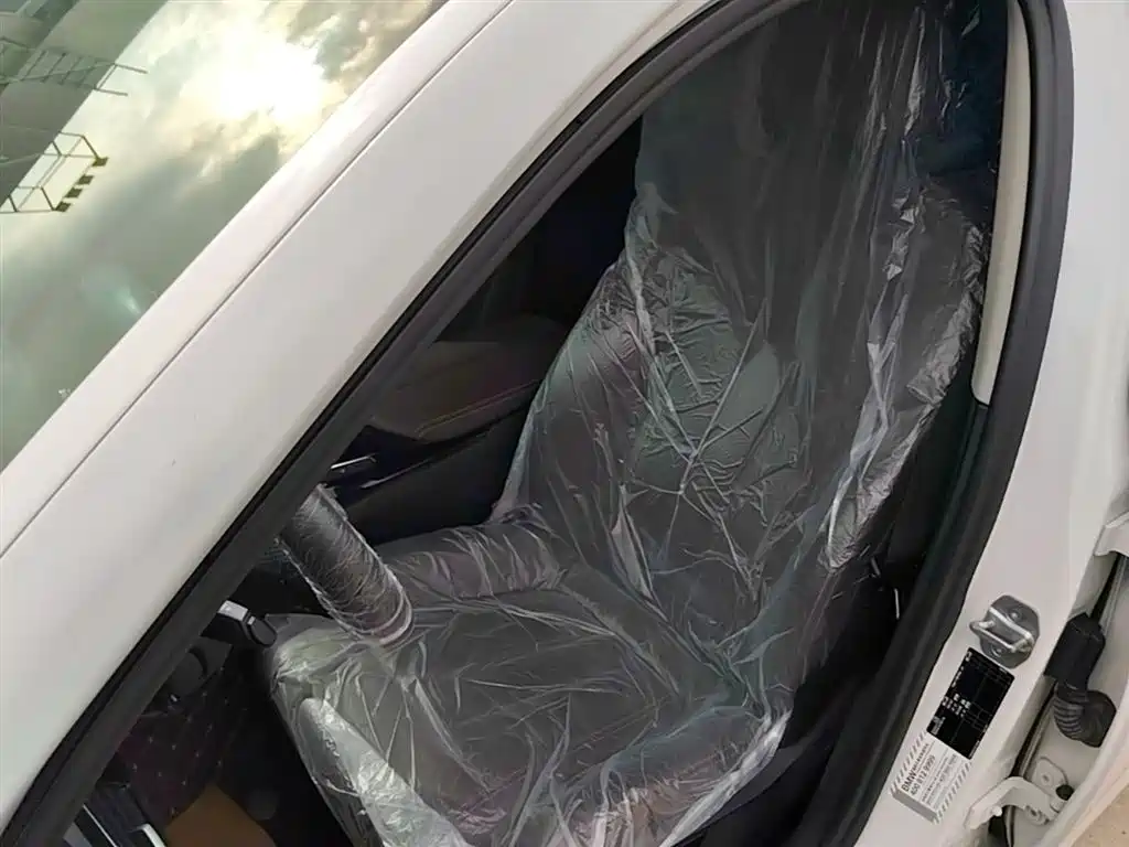BMW 5 Series 2018 — фото 15