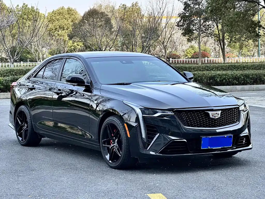 Cadillac CT4 2022 — фото 3