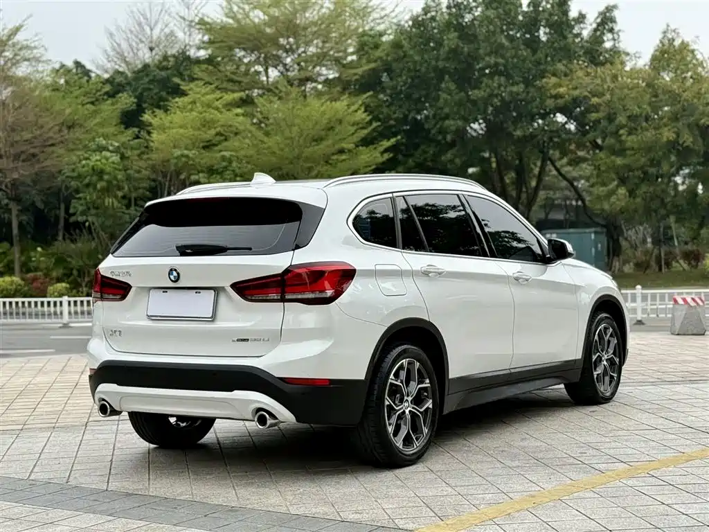 BMW X1 2022 — фото 9