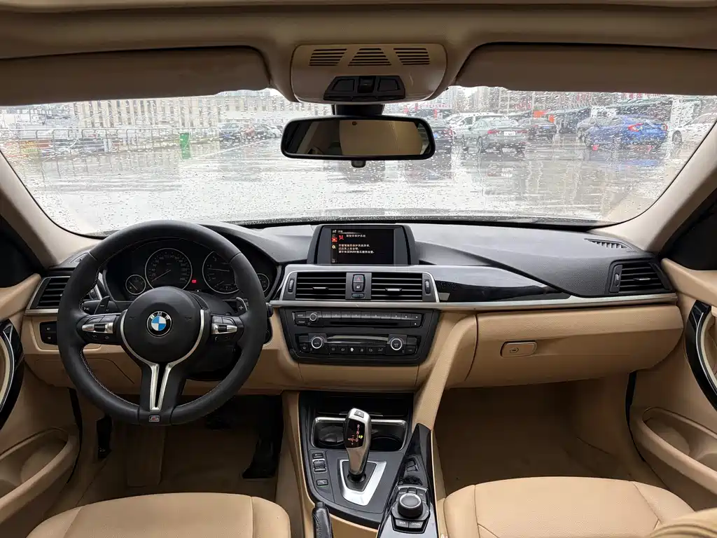 BMW 3 Series 2015 — фото 12