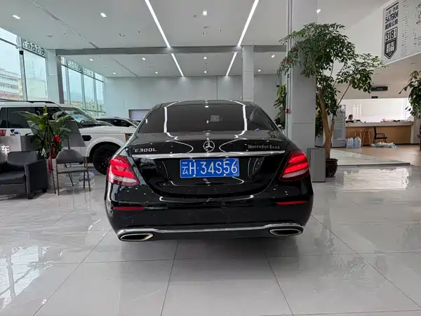 Mercedes-Benz E-Class 2016