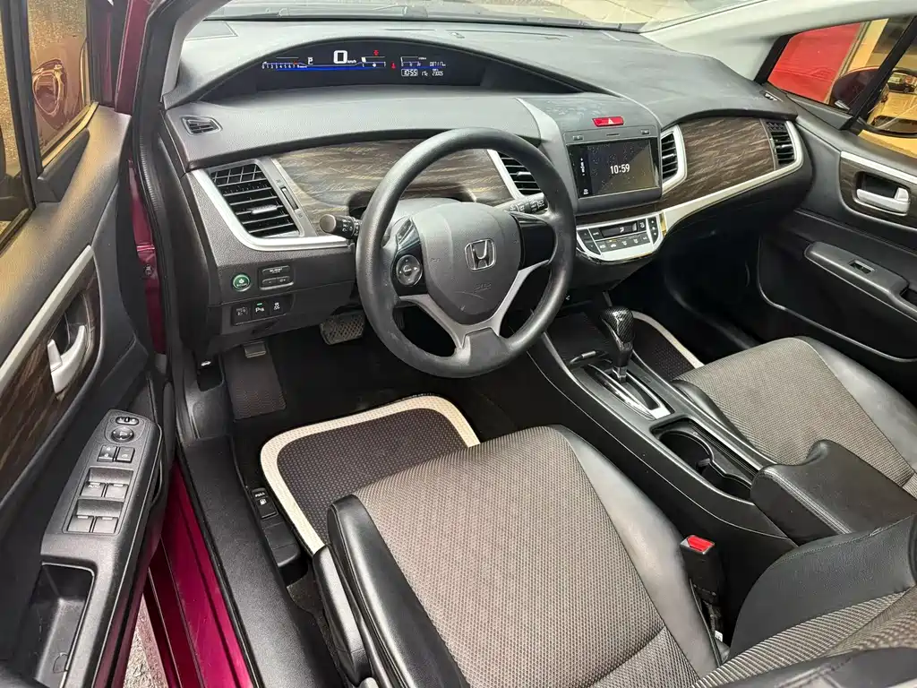 Honda Jade 2018 — фото 7