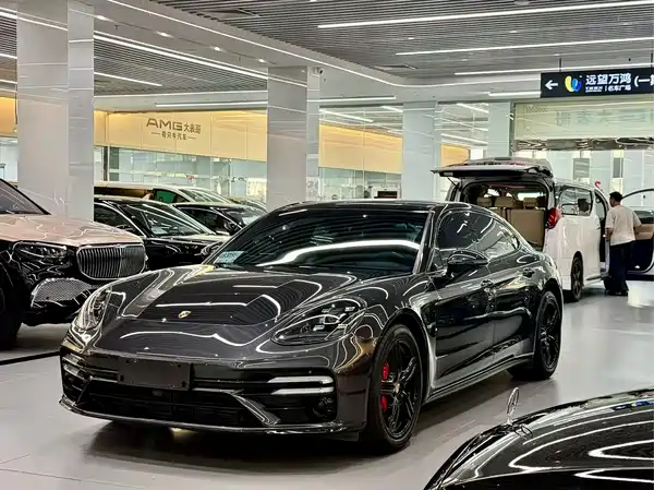 Porsche Panamera 2018