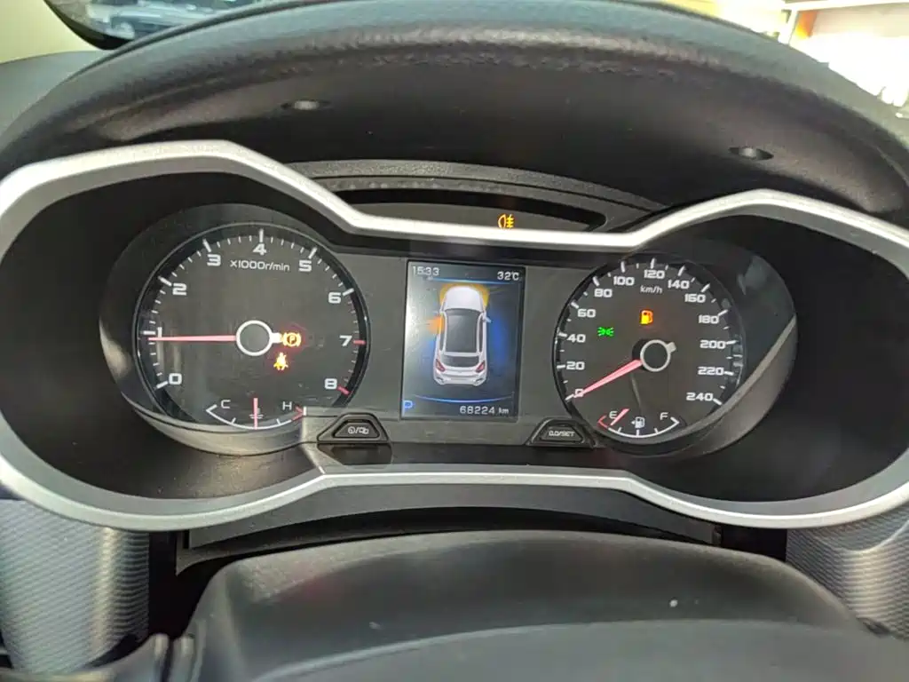 Geely Emgrand GS 2018 — фото 12