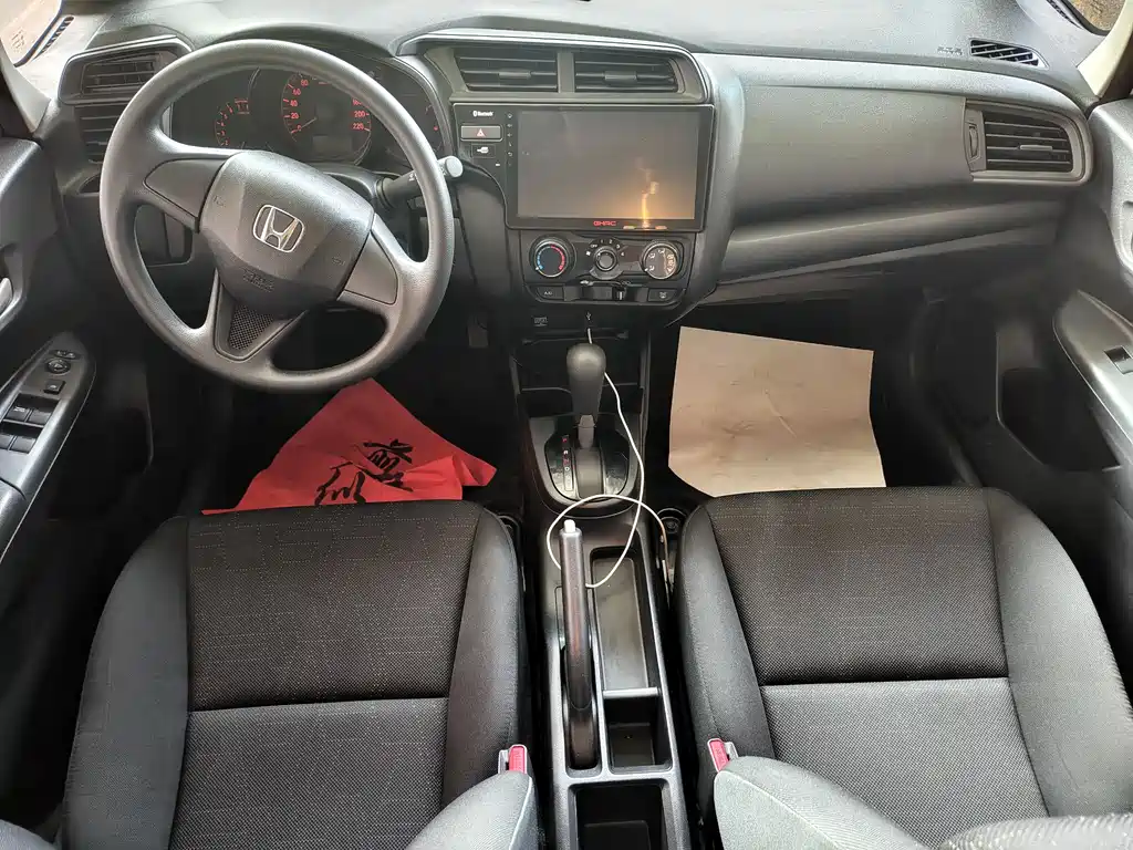 Honda Fit 2018 — фото 8