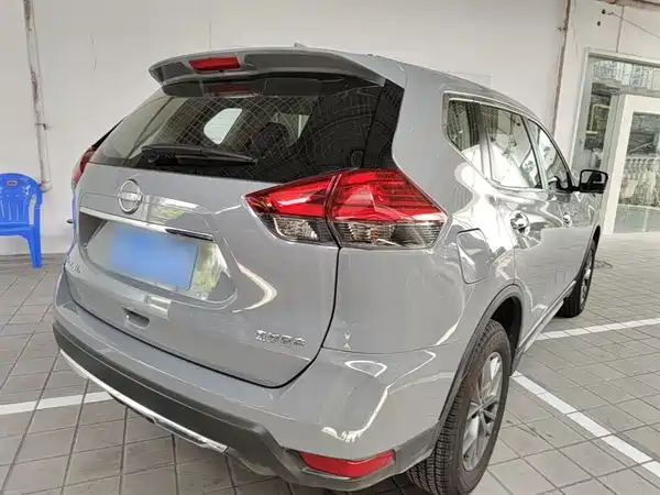 Nissan X-Trail 2025