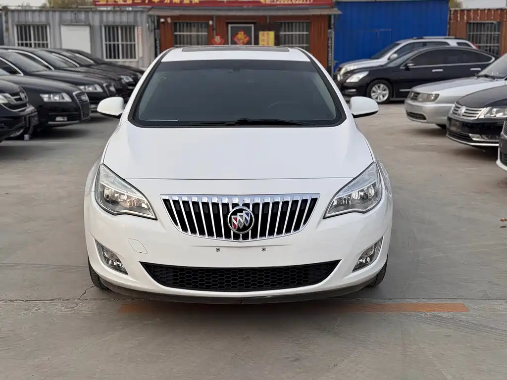 Buick Excelle 2013 — фото 2