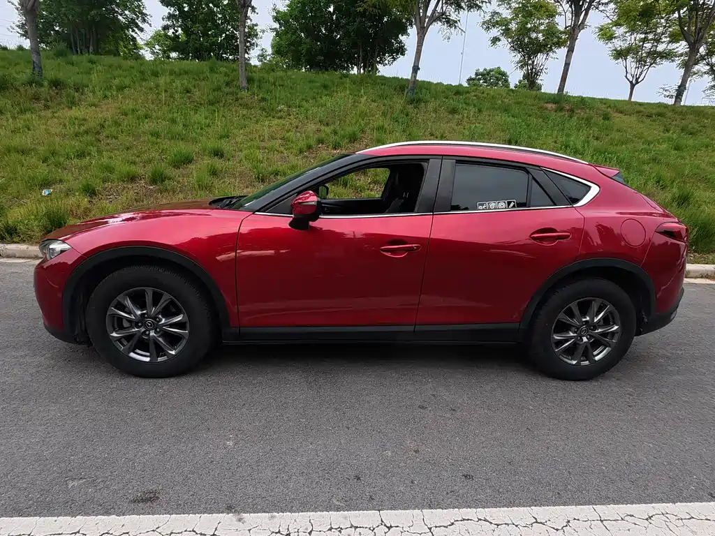 Mazda CX-4 2017 — фото 3
