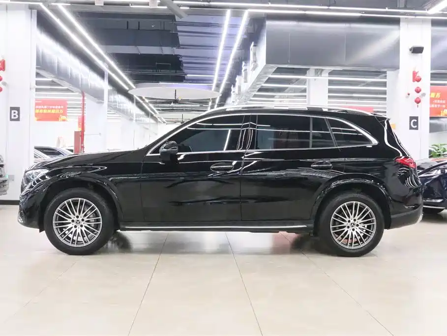 Mercedes-Benz GLC 2023 — фото 3