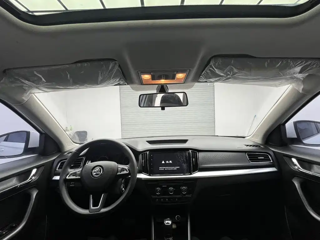 Skoda Kamiq 2023 — фото 11