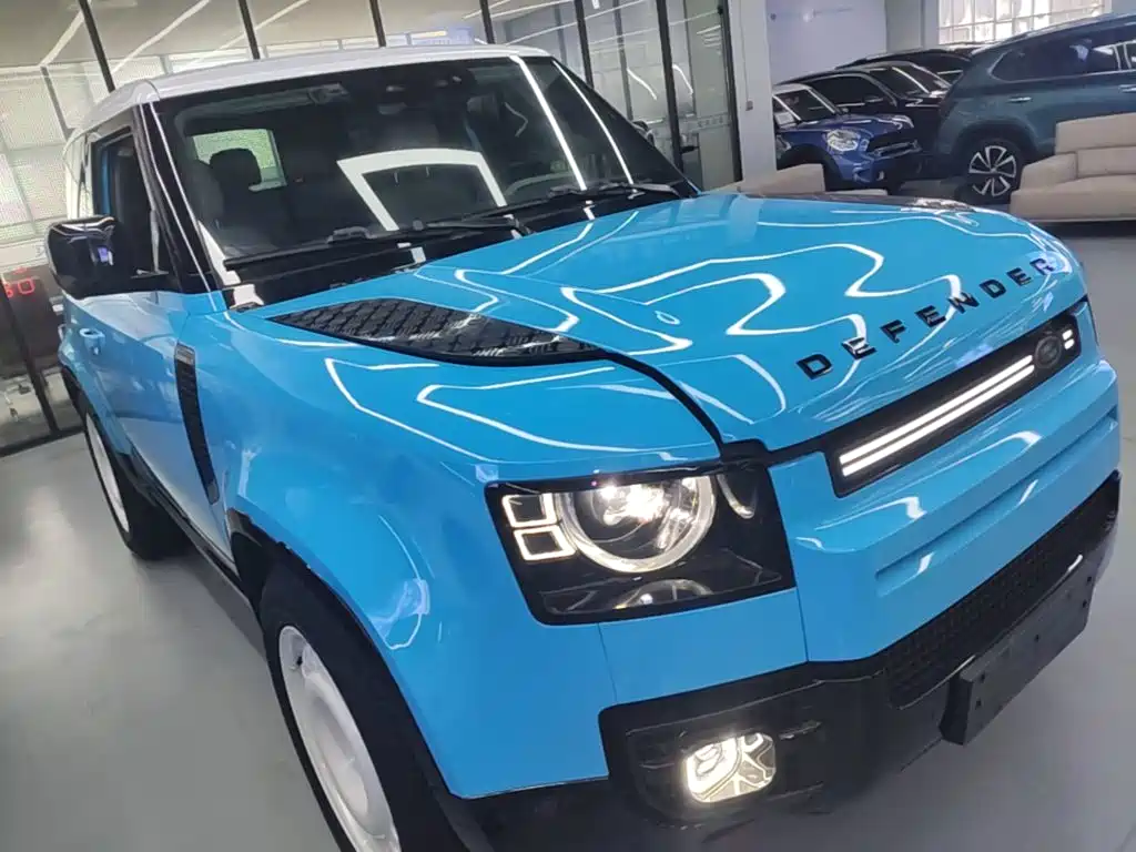 Land Rover Defender 2021