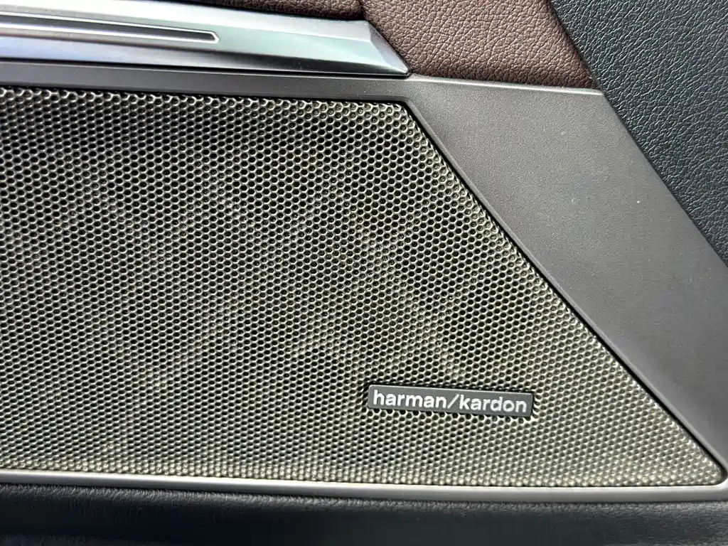 BMW 3 Series 2021 — фото 15
