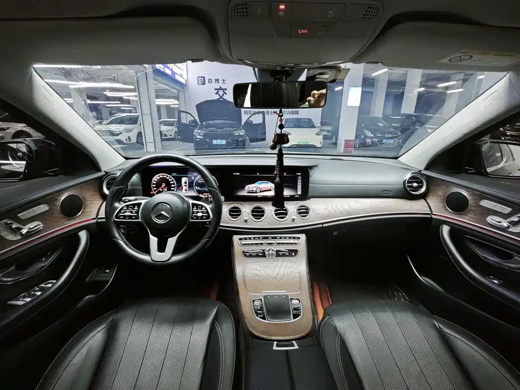 Mercedes-Benz E-Class 2020 — фото 4
