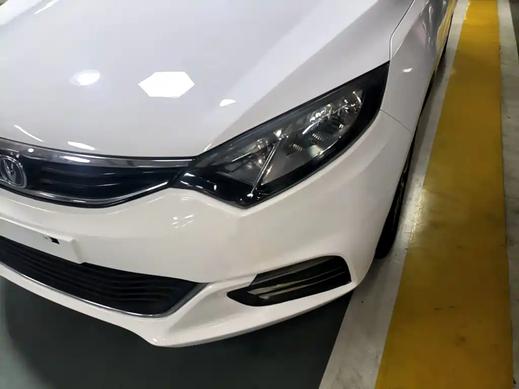 Changan Eado XT 2015 — фото 24