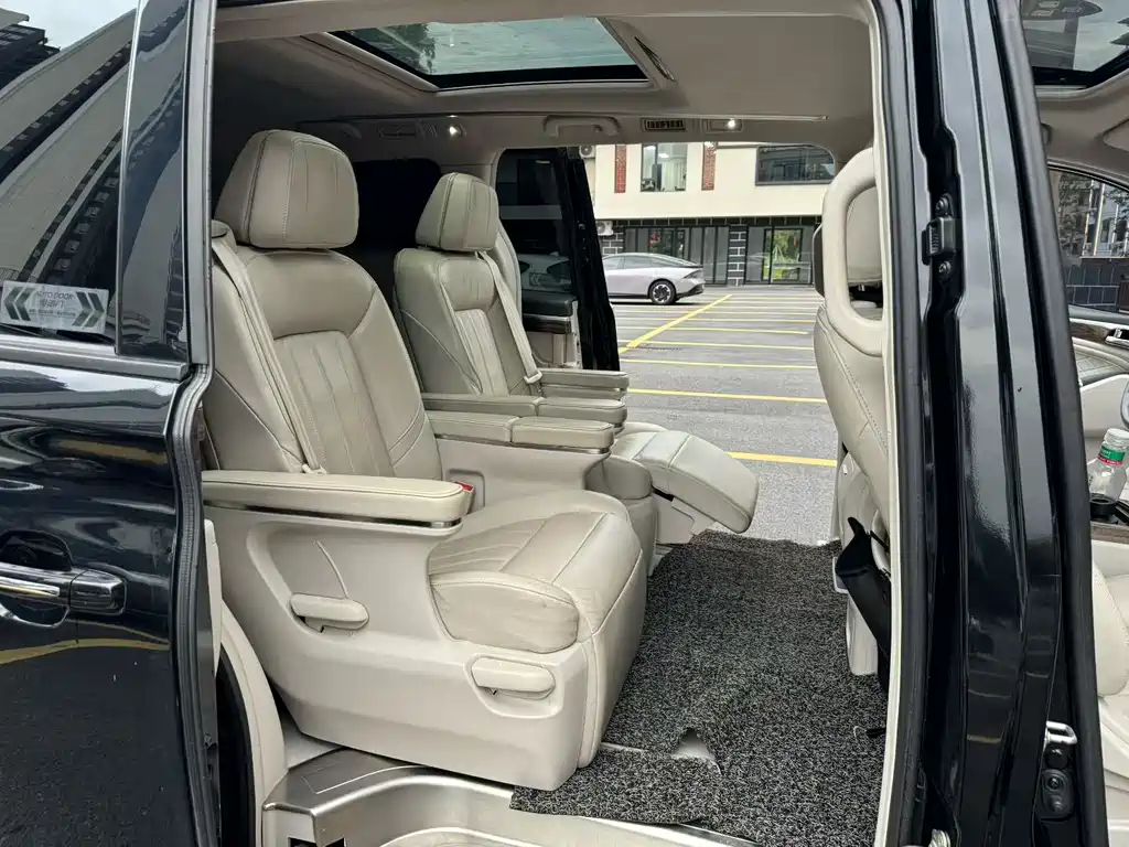 GAC Motor Trumpchi M8 2019 — фото 7