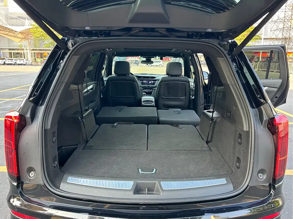 Cadillac XT6 2020 — фото 17